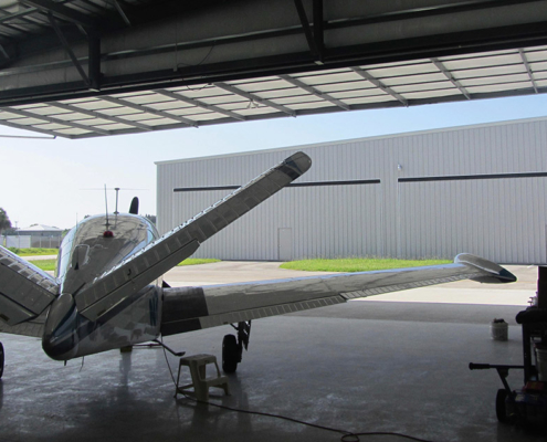 hydraulic-hangar-door1