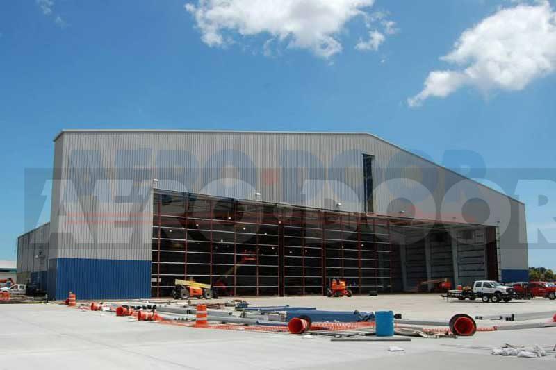 construction of a large sliding door for hangar